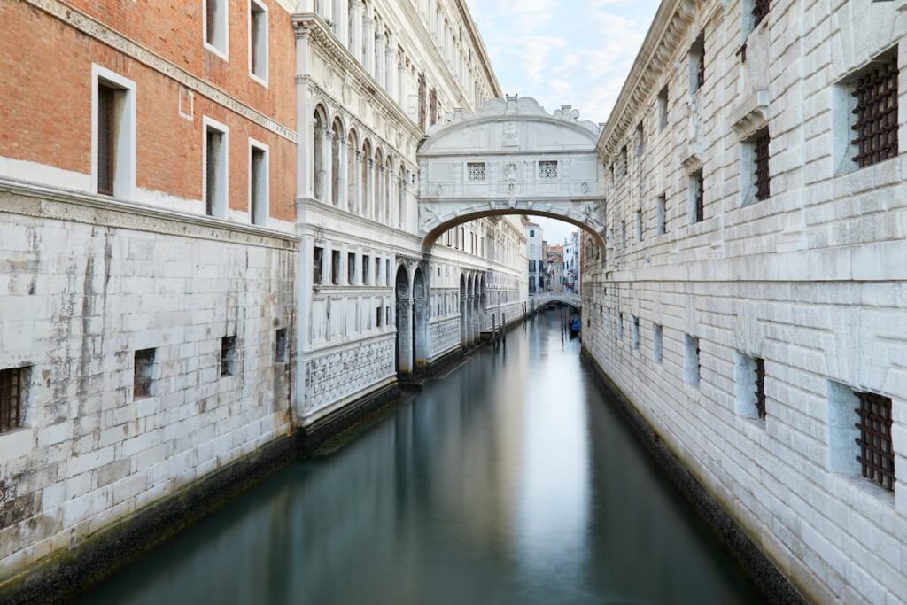 ponte dei sospiri di venezia