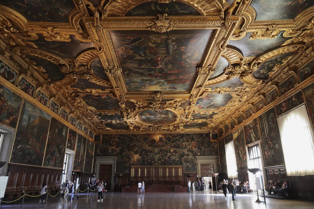 chamber of the great council doges palace venice